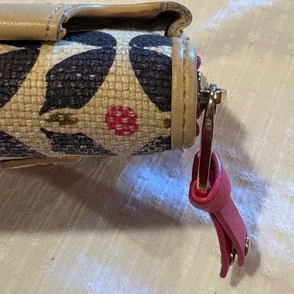 Spartina Maritime Multi Phone Crossbody/wallet - Picture 12 of 15